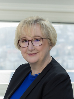 Ministerin Theresia Bauer MdL Ministerin Theresia Bauer MdL