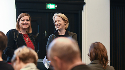 Senatorin Fegebank und Prof. Dr. Jetta Frost Senatorin Fegebank und Prof. Dr. Jetta Frost